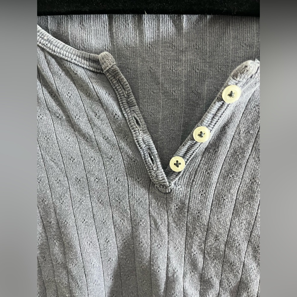 Brandy Melville Slate Blue Zelly Long Sleeve Crop - Picture 5 of 8